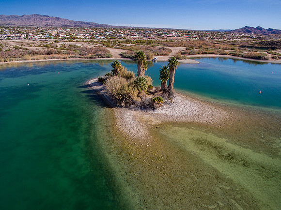 TINUVIEL-jetski-lagoon-aerials-2